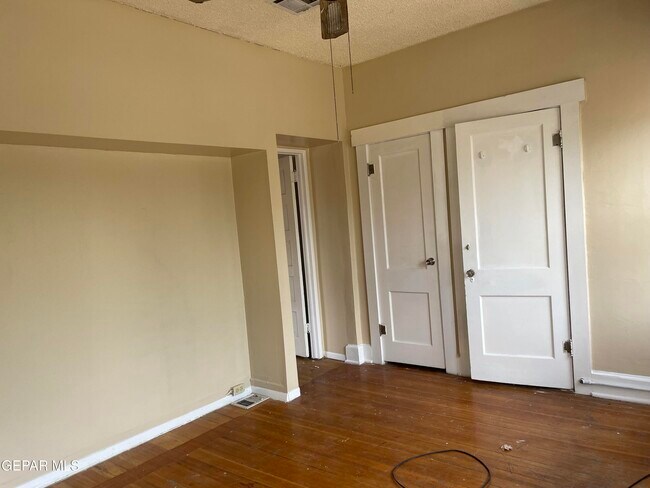 Building Photo - 2920 Copper Ave