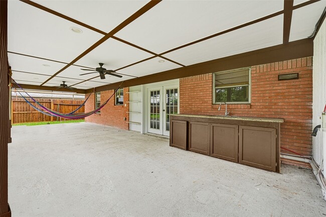 Building Photo - 1407 Avenue I