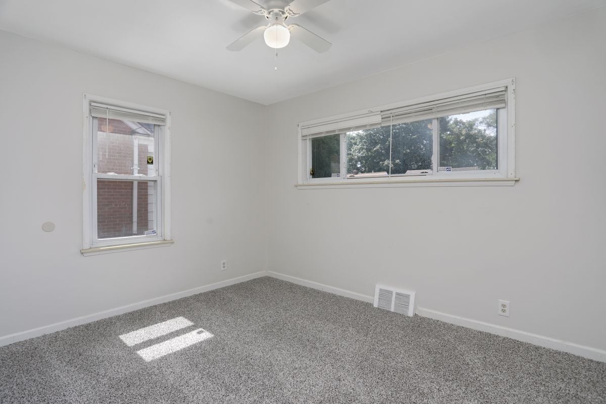 Building Photo - 12734 Riverview St