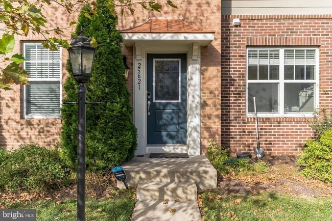 Building Photo - 25621 Pleasant Valley Rd