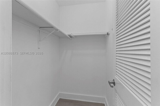 Building Photo - 3625 SW 37th Ave
