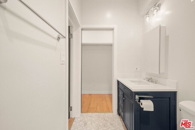 Building Photo - 2494 Loy Ln