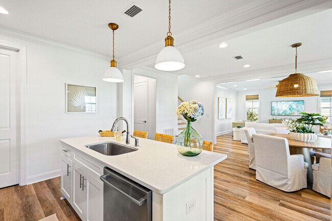 Building Photo - 84 Roundwood Dr
