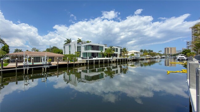 Building Photo - 1391 S Ocean Blvd