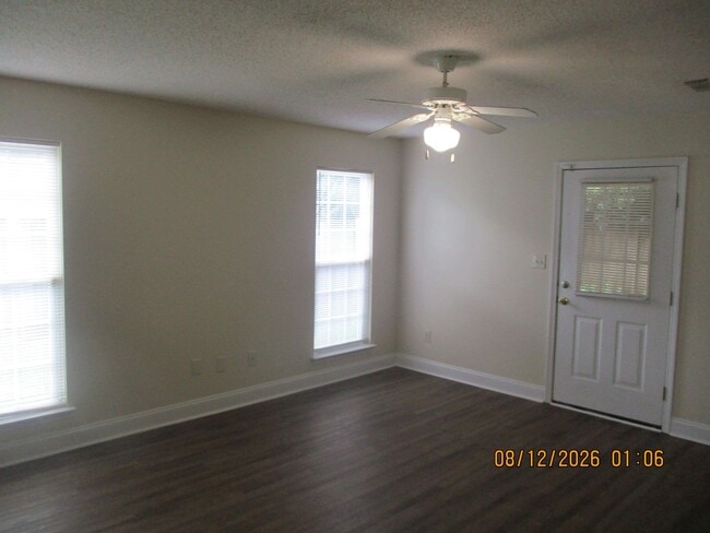 Building Photo - 113 Laurelwood Ct
