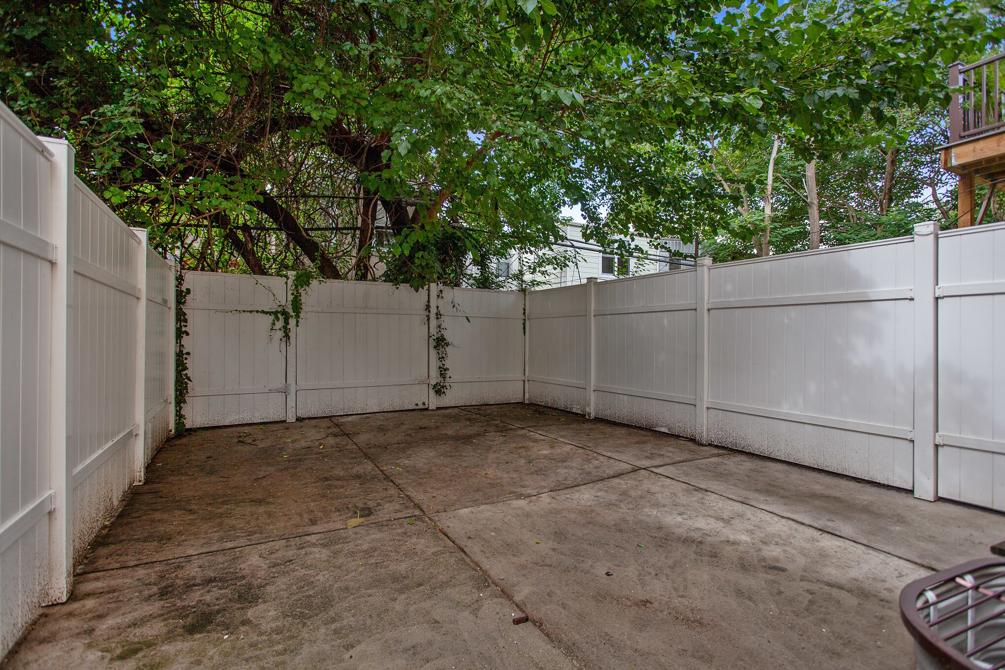 Private Patio - 1818 Federal St