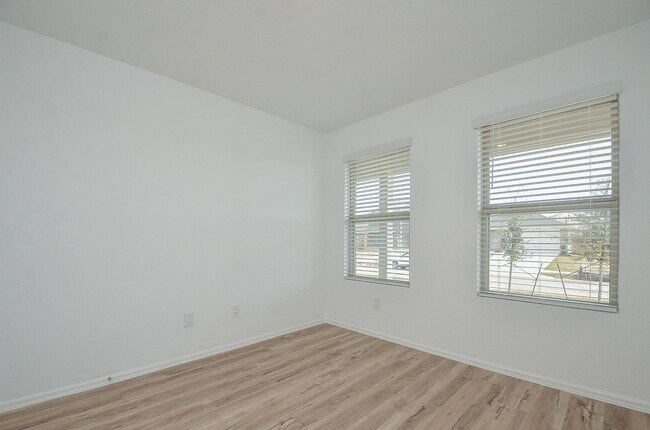 Building Photo - 18119 Rockvine Dr