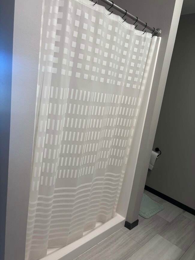 Building Photo - 1304 Legend Dr