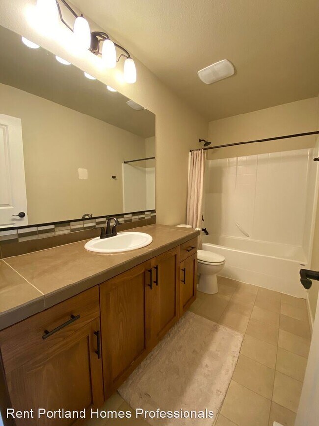 Building Photo - 4 br, 2.5 bath House - 10868 SW Stockholm ...