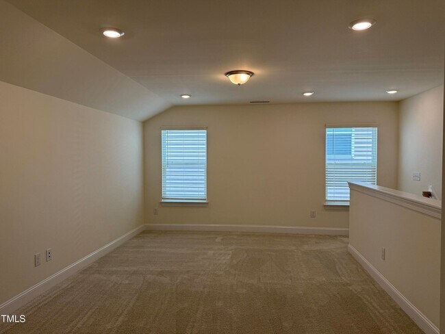 Building Photo - 529 Glenwyck Ct