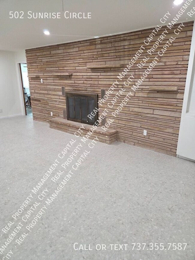 Building Photo - 502 Sunrise Cir