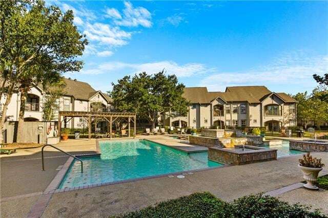 Building Photo - 350 Emerald Forest Blvd