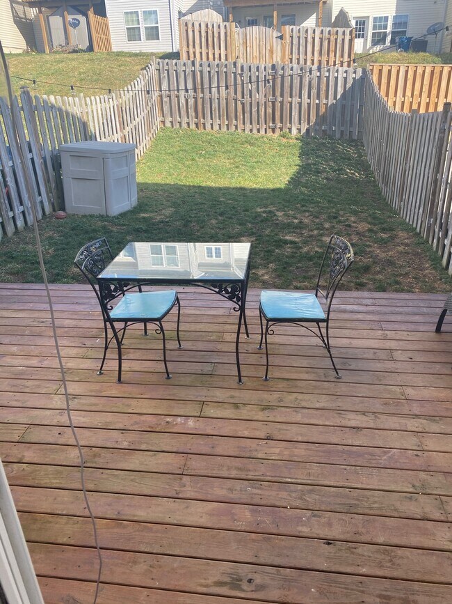 Building Photo - 218 Monticello Square