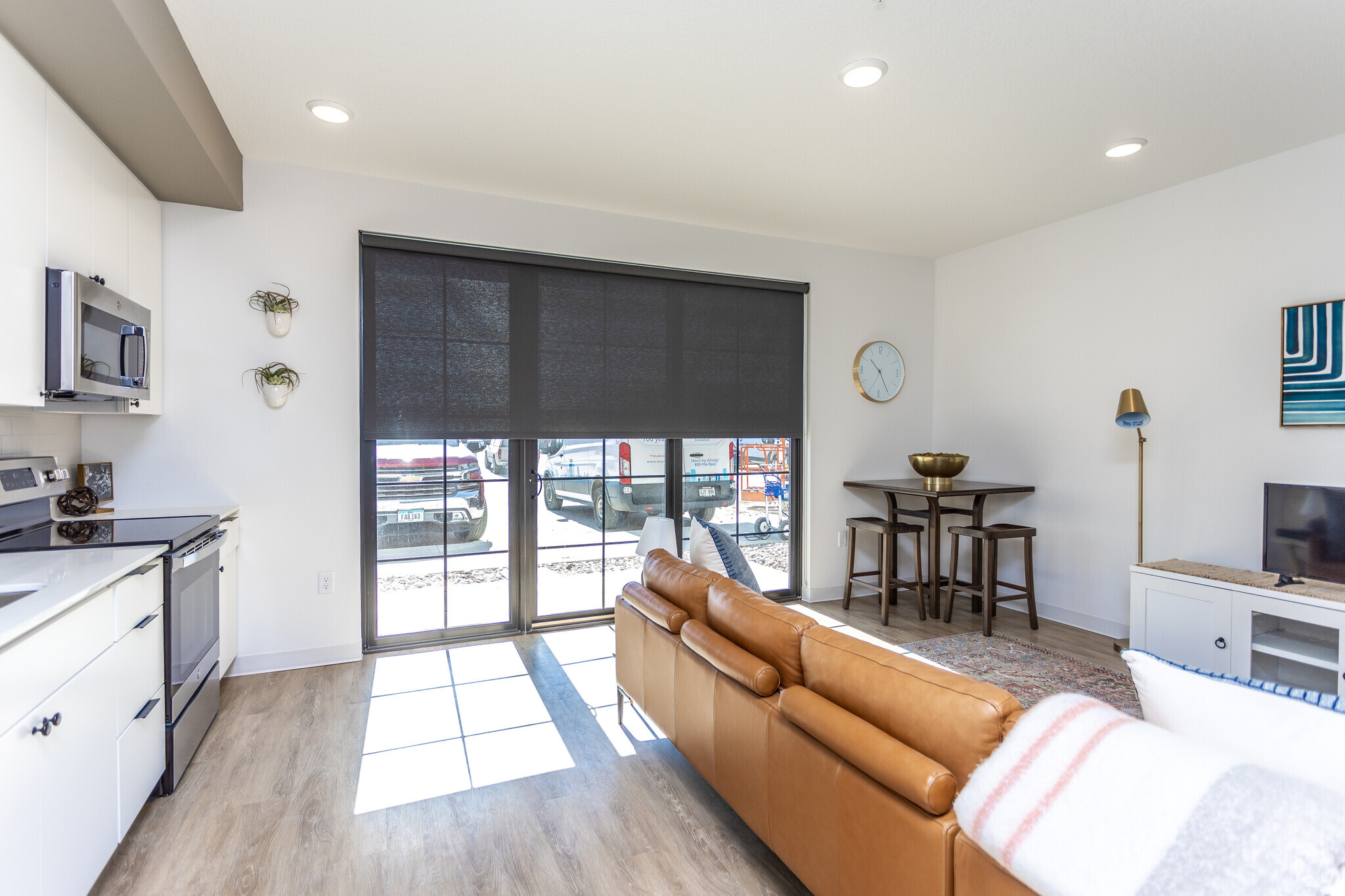 1BR, 1BA - Standard Suite/619 SF - The Standard at 36th