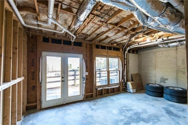 Building Photo - 8465 Bethel Ridge Ct