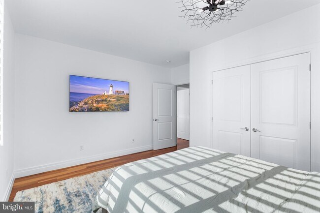 Building Photo - 147 Waterfront St