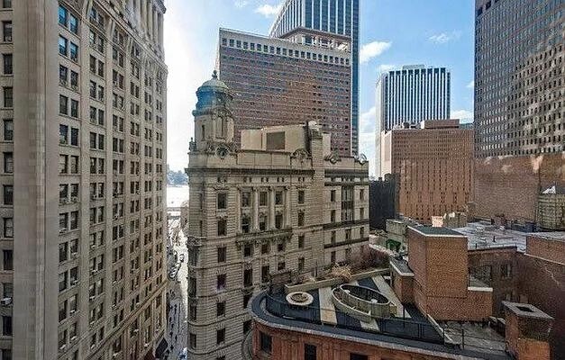 Building Photo - 15 S William St