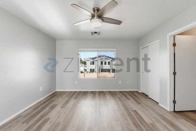 Building Photo - 3852 E Fruitvale Ave