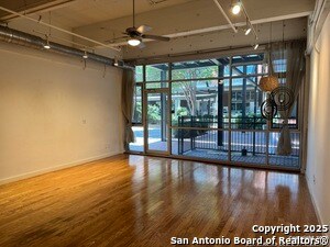 Building Photo - 1339 S Flores St