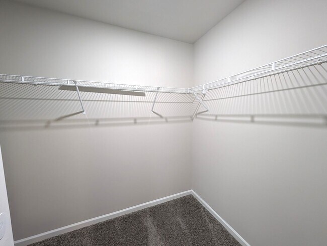 Building Photo - Two story, 3 Bedroom, 2.5 Bath End Unit Townhome located in the Hanover Community in SC!