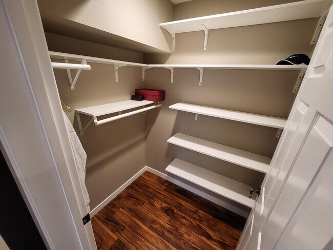 Walk-in closet, with plenty of shelves - 2206 Lincoln Ave