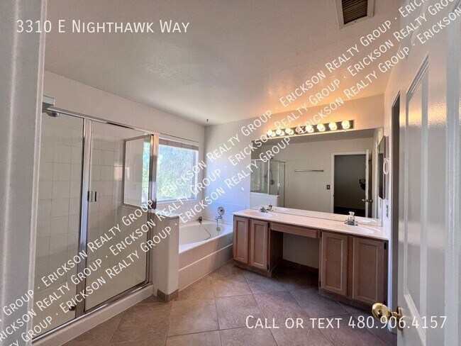 Building Photo - 3310 E Nighthawk Wy