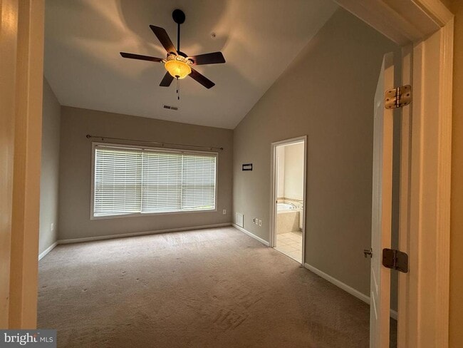 Building Photo - 10292 Chestnut Park Ln