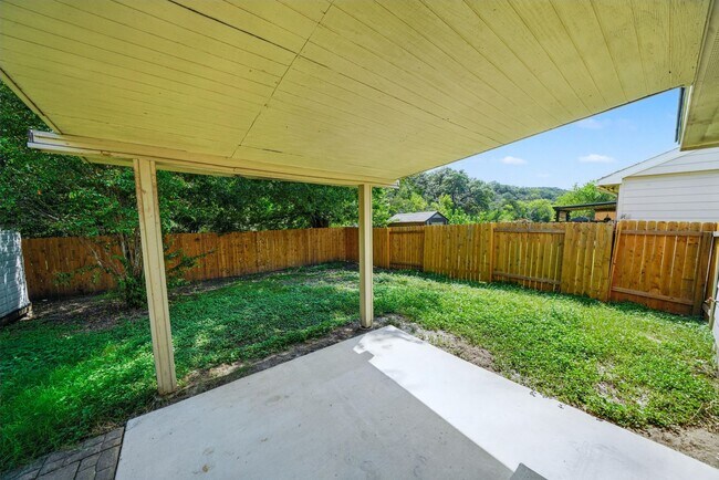 Building Photo - Westover Valley Single-Story on Greenbelt ...