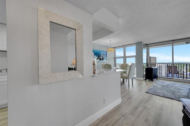 Building Photo - 531 N Ocean Blvd