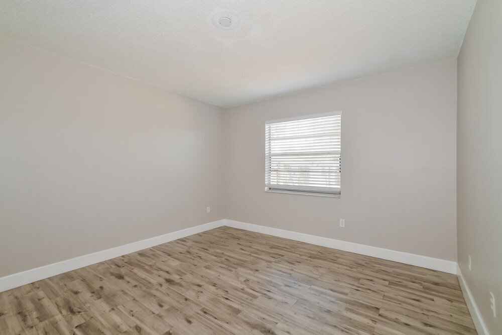 Building Photo - 1301 Baranova Rd