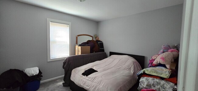 Bedroom 1B - 3834 E Edgerton Ave