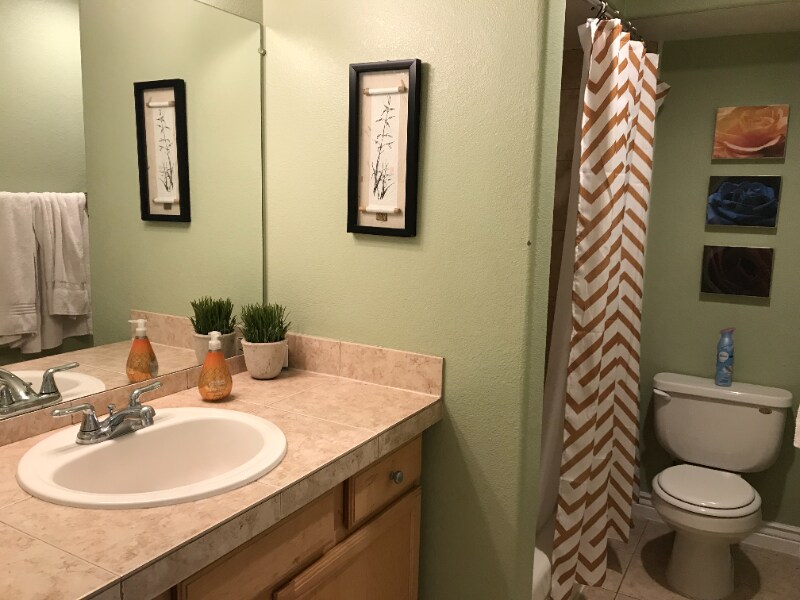 Building Photo - 1833 N Williams St