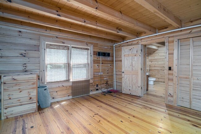 Building Photo - 124 Adair Dr