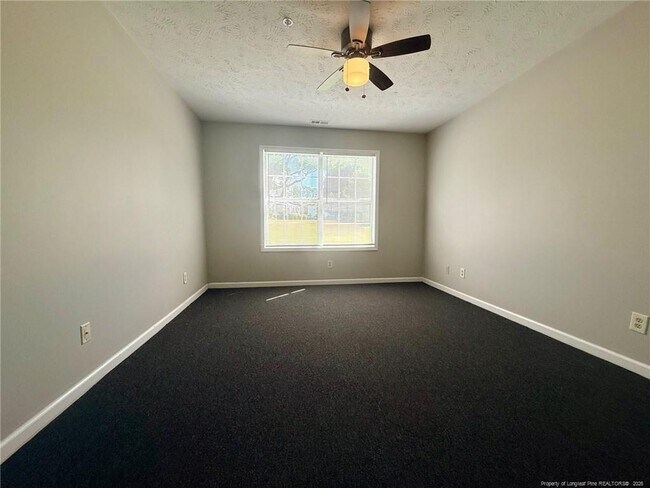 Building Photo - 224 Waterdown Dr