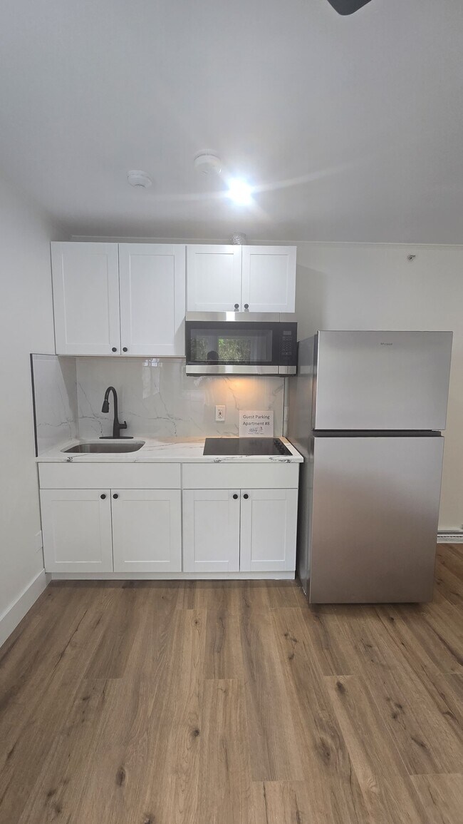 Building Photo - Greenwood Lake Owenrs LLC