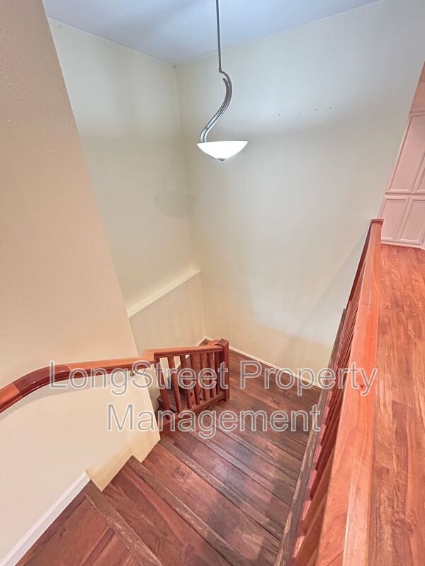 Building Photo - 3572 NW Satinwood St
