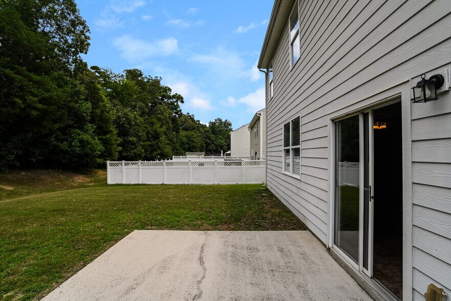 Building Photo - 6510 Blackwood Ln