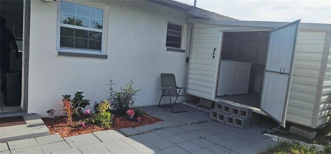 Building Photo - 12048 Henley Ave