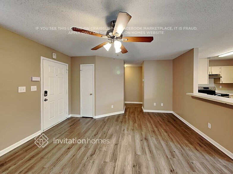 Building Photo - 3049 Parade Ln SW