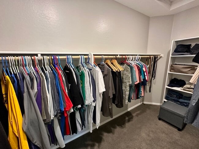 Building Photo - Massive RV Garage plus fantastic floorplan in Casa Vista