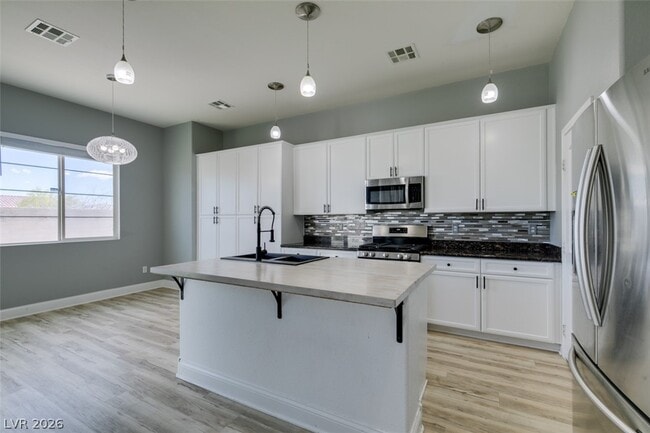 Building Photo - 6538 Grand Concourse St