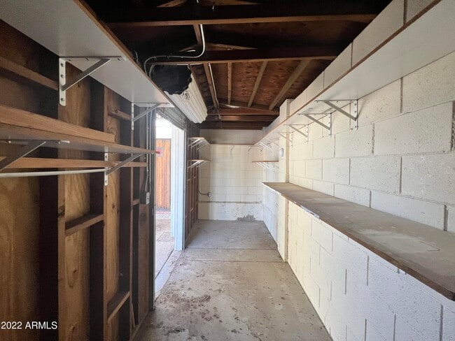 Building Photo - 2306 W Fremont Dr
