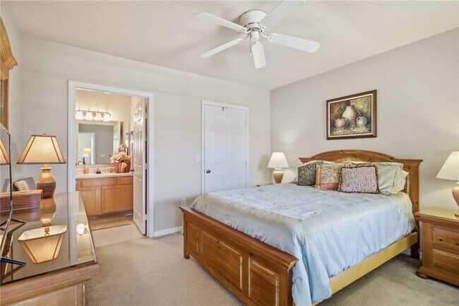 Building Photo - 1000 Villagio Cir