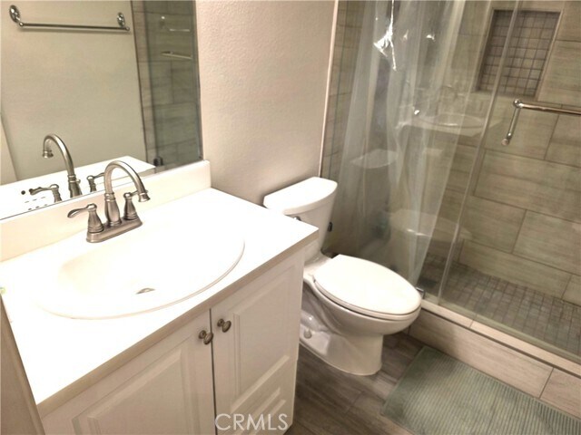 Building Photo - 388 Fallingstar