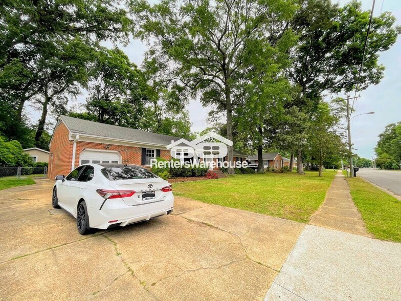 Building Photo - 4112 Dock Landing Rd
