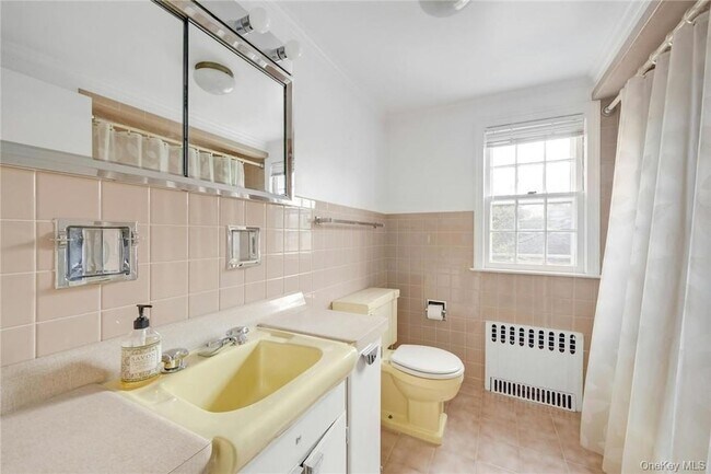 Building Photo - 29 Old Orchard Rd