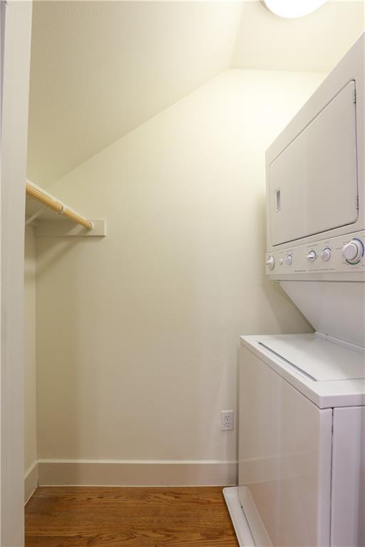 Building Photo - 711 W 32nd St