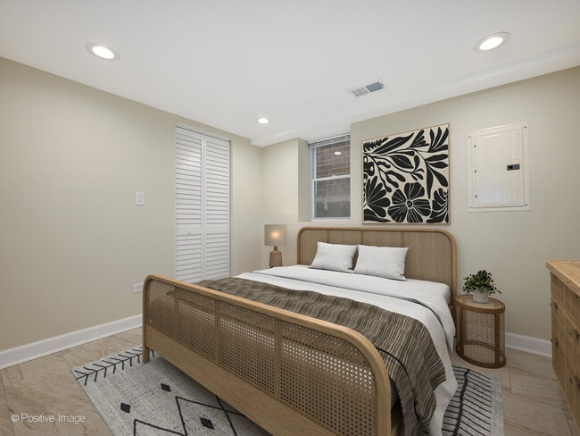 Building Photo - 1244 W Race Ave