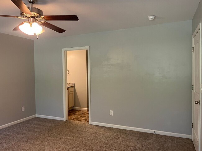 Building Photo - Charming 3/2 Home in Boiling Springs!