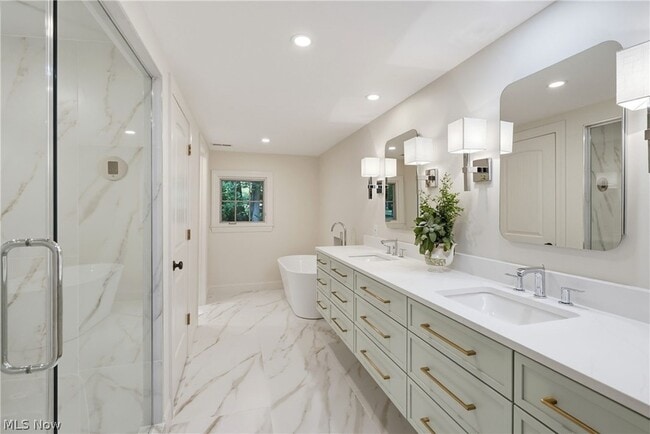Building Photo - 7910 Larkspur Ln